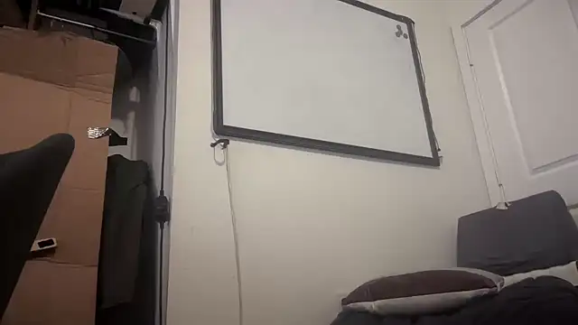 Snapshot of jasoncali305 chatting on October 2025 10:50:01 PM jasoncali305 online show from October 2025 10:50:01 PM