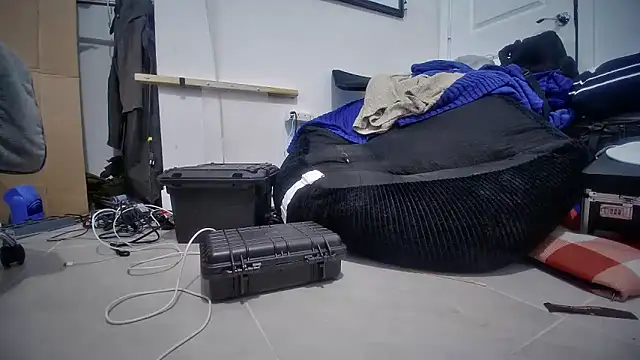 Snapshot of jasoncali305 chatting on November 2025 03:20:02 AM jasoncali305 online show from November 2025 03:20:02 AM