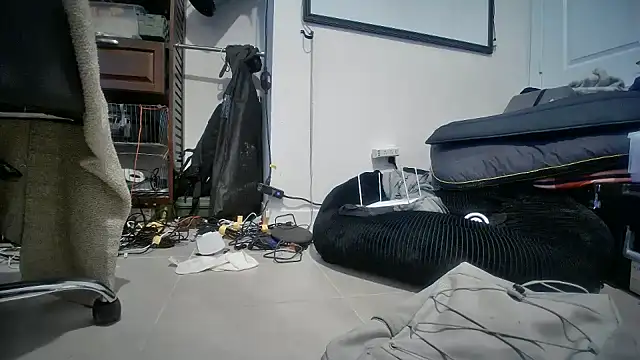 Snapshot of jasoncali305 chatting on November 2025 10:03:01 AM jasoncali305 online show from November 2025 10:03:01 AM