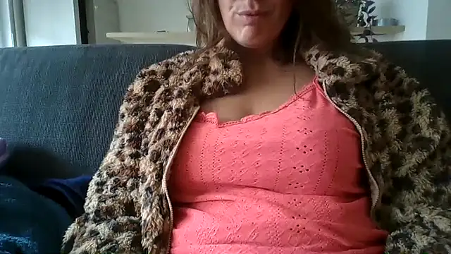 samantaatw online show from September 2025 11:01:01 AM