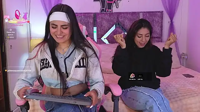 Snapshot of danilu_and_eva21 chatting on December 2025 07:22:01 PM danilu and eva21 online show from December 2025 07:22:01 PM