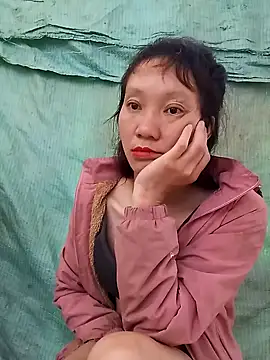 Snapshot of bonnie-00 chatting on October 2025 05:05:01 AM bonnie-00 online show from October 2025 05:05:01 AM