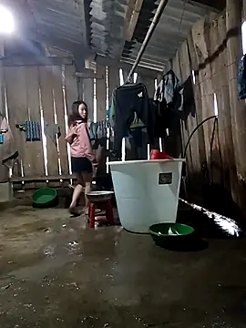 Snapshot of bonnie-00 chatting on October 2025 11:50:04 PM bonnie-00 online show from October 2025 11:50:04 PM