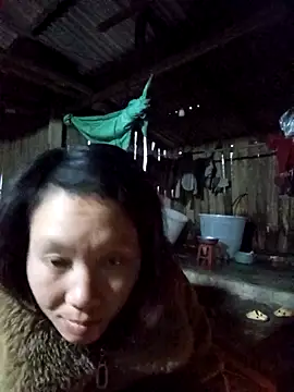 Snapshot of bonnie-00 chatting on December 2025 11:20:01 PM bonnie-00 online show from December 2025 11:20:01 PM