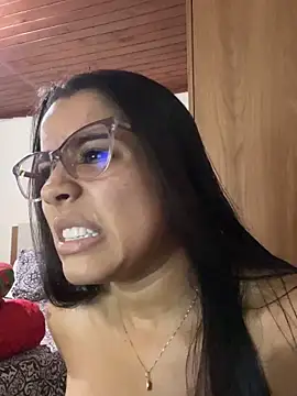 Snapshot of Isawilliams chatting on September 2025 04:20:02 PM Isawilliams online show from September 2025 04:20:02 PM