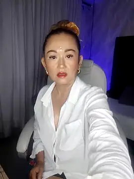 Snapshot of BunnyGlow50 chatting on October 2025 03:34:02 AM BunnyGlow50 online show from October 2025 03:34:02 AM