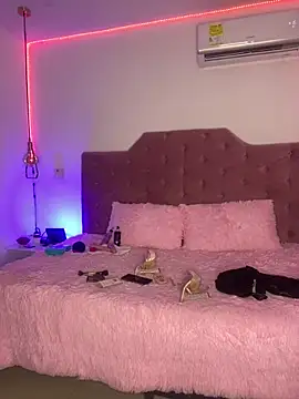 Snapshot of BunnyGlow50 chatting on November 2025 03:27:02 AM BunnyGlow50 online show from November 2025 03:27:02 AM