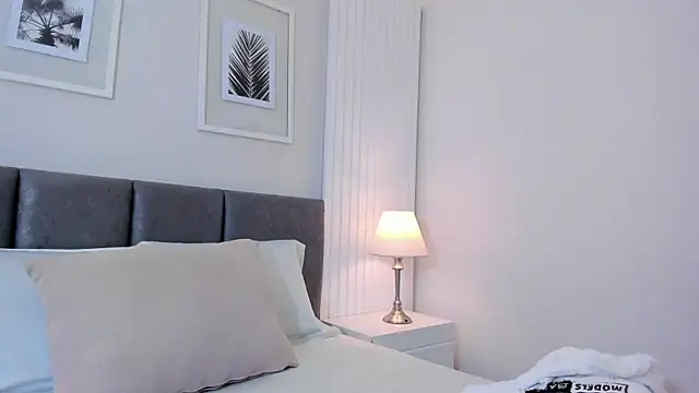 Snapshot of cherry_skinny_ chatting on November 2025 03:51:02 AM cherry skinny online show from November 2025 03:51:02 AM