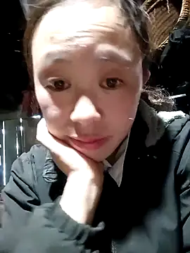 Snapshot of lyuyenkk chatting on October 2025 06:43:01 AM lyuyenkk online show from October 2025 06:43:01 AM