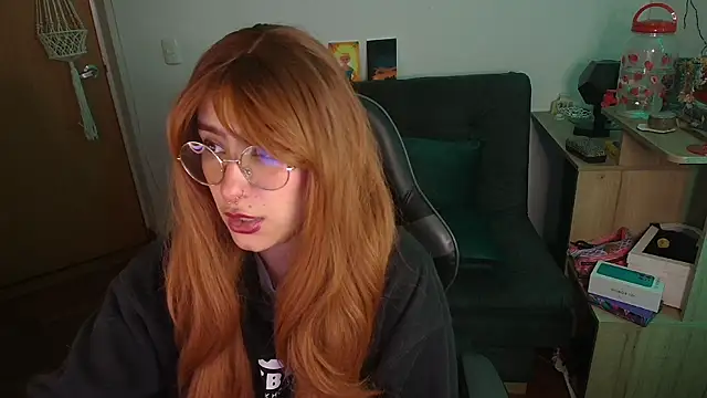 Miacatsito3 online show from November 2025 04:44:02 AM