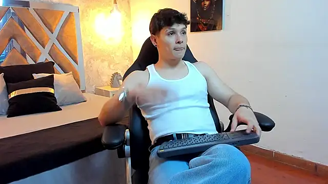 Snapshot of kraven_lust chatting on June 2026 02:58:01 AM kraven lust online show from June 2026 02:58:01 AM