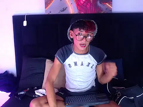 Billie Turner  online show from November 2025 04:11:02 PM