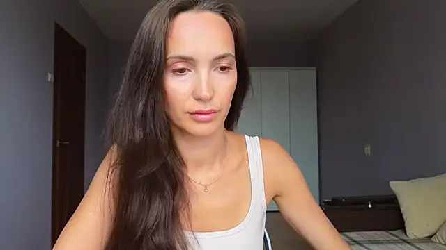 Lillian-Clark online show from April 2026 06:47:01 AM