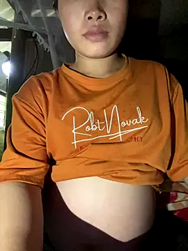 Snapshot of Van_xx chatting on October 2025 07:31:01 AM Van xx online show from October 2025 07:31:01 AM