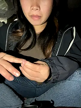 Snapshot of Van_xx chatting on November 2025 03:12:01 AM Van xx online show from November 2025 03:12:01 AM