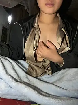 Snapshot of Van_xx chatting on November 2025 05:17:02 PM Van xx online show from November 2025 05:17:02 PM