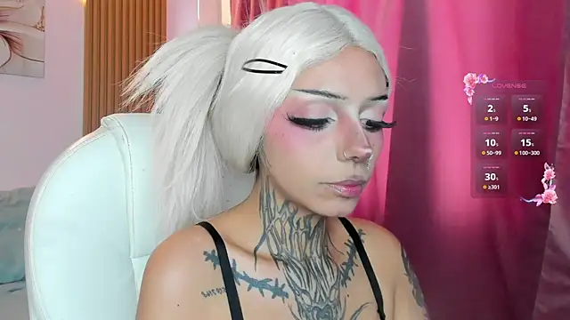 KoraRousee online show from June 2026 07:13:02 PM