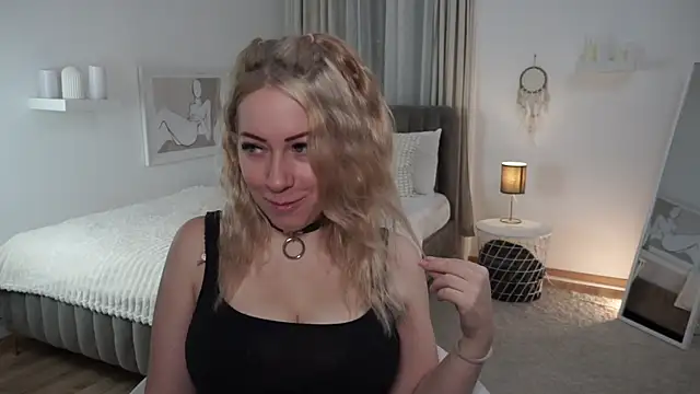 Snapshot of sandraa_cole chatting on October 2025 01:31:02 PM sandraa cole online show from October 2025 01:31:02 PM