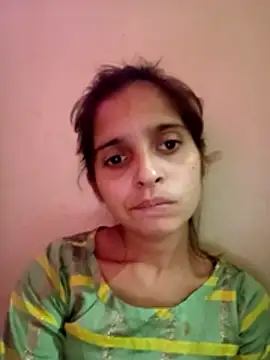 Snapshot of Saloni-Gupta chatting on October 2025 07:51:01 PM Saloni-Gupta online show from October 2025 07:51:01 PM