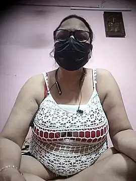 Snapshot of thehotlady chatting on October 2025 09:54:02 AM thehotlady online show from October 2025 09:54:02 AM