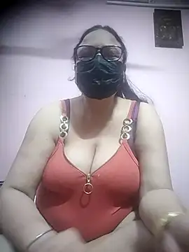 Snapshot of thehotlady chatting on November 2025 09:09:01 AM thehotlady online show from November 2025 09:09:01 AM