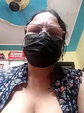 Snapshot of thehotlady chatting on June 2026 03:19:02 AM thehotlady online show from June 2026 03:19:02 AM