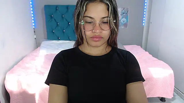 Snapshot of mia_sexgirl chatting on July 2026 12:20:02 PM mia sexgirl online show from July 2026 12:20:02 PM