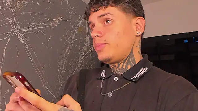 Declan-Fox online show from November 2025 04:45:02 AM