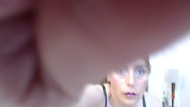 Snapshot of Ava_Raye chatting on November 2025 06:51:01 PM Ava Raye online show from November 2025 06:51:01 PM