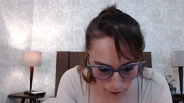 Snapshot of Ava_Raye chatting on November 2025 07:17:01 PM Ava Raye online show from November 2025 07:17:01 PM