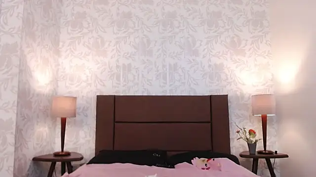 Snapshot of Ava_Raye chatting on December 2025 06:58:01 PM Ava Raye online show from December 2025 06:58:01 PM