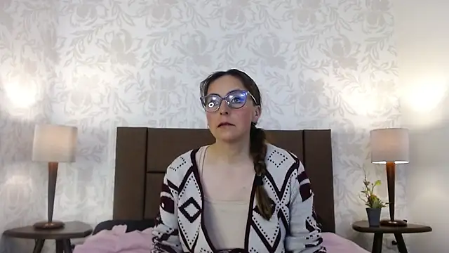 Snapshot of Ava_Raye chatting on December 2025 07:32:01 PM Ava Raye online show from December 2025 07:32:01 PM