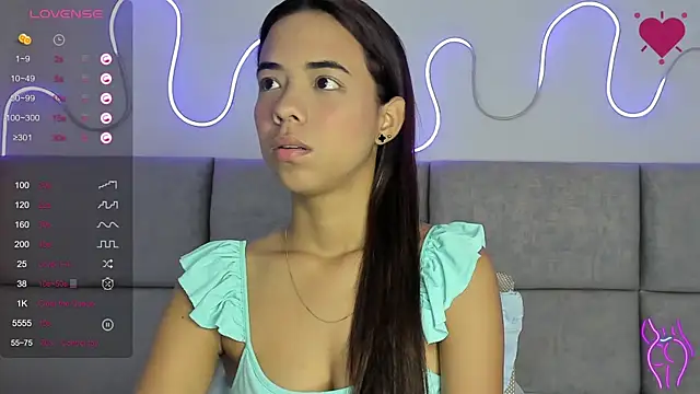 Anntonellaa online show from November 2025 12:15:01 PM