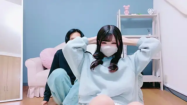 Snapshot of Ruru-shuv chatting on November 2025 01:14:02 PM Ruru-shuv online show from November 2025 01:14:02 PM