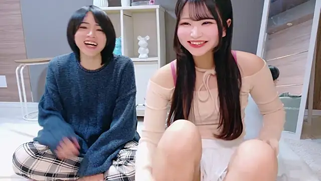 Snapshot of Ruru-shuv chatting on December 2025 10:42:01 AM Ruru-shuv online show from December 2025 10:42:01 AM