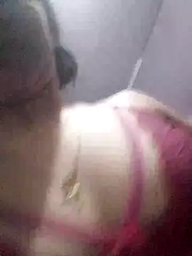 Snapshot of Cachorrinha2025 chatting on October 2025 04:10:02 AM Cachorrinha2025 online show from October 2025 04:10:02 AM