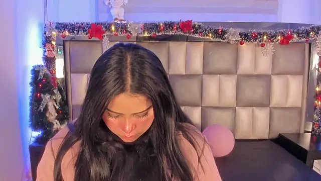 abbiecollins js online show from December 2025 04:00:02 AM