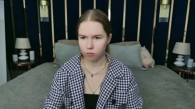 Alida Brice online show from November 2025 05:28:02 AM