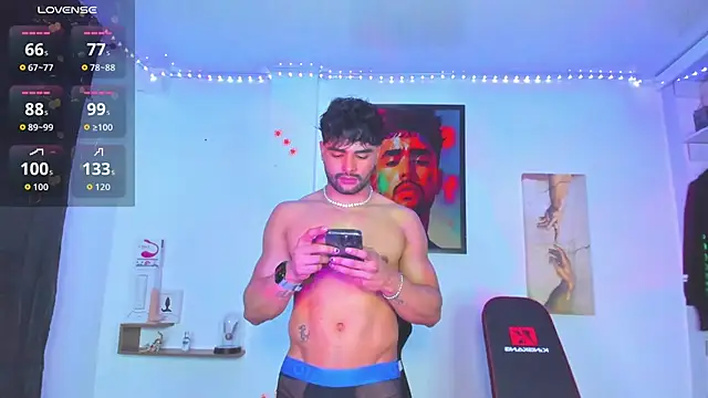 JordanRossie online show from October 2025 12:03:01 AM