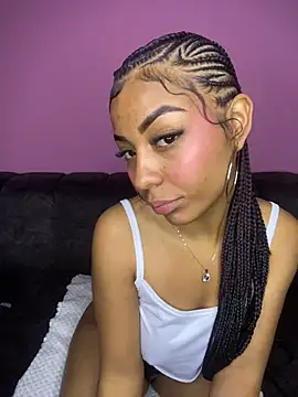 Snapshot of PrettyTiana_ chatting on November 2025 09:00:02 PM PrettyTiana online show from November 2025 09:00:02 PM