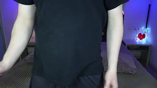 Vikki George online show from March 2026 01:56:02 AM