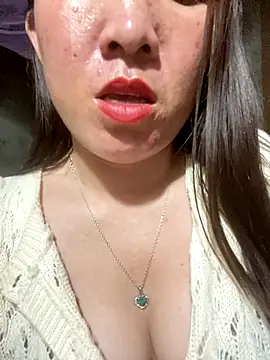 Luna-ass online show from November 2025 01:35:02 PM