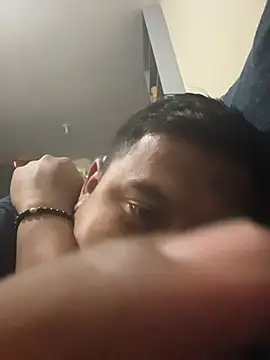 dannybs05 online show from November 2025 06:01:02 AM