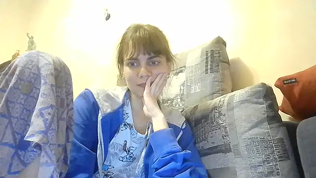 Loriven online show from October 2025 07:22:01 PM