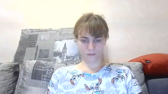 Loriven online show from October 2025 07:22:01 PM