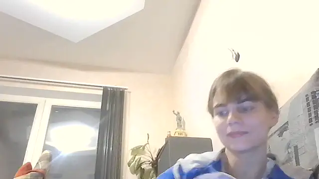 Loriven online show from November 2025 09:13:02 PM