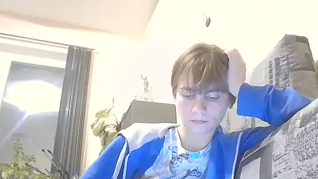 Loriven online show from November 2025 07:03:03 PM