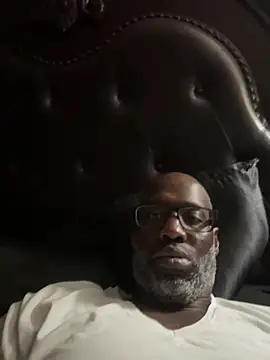 Snapshot of 1HOEBOSS chatting on March 2026 03:56:01 AM 1HOEBOSS online show from March 2026 03:56:01 AM