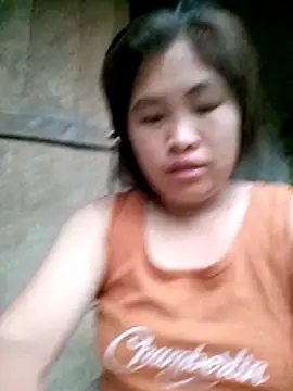 Luyen004 online show from April 2026 10:48:02 PM