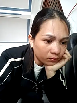 Snapshot of Na_xx chatting on December 2025 01:43:01 AM Na xx online show from December 2025 01:43:01 AM